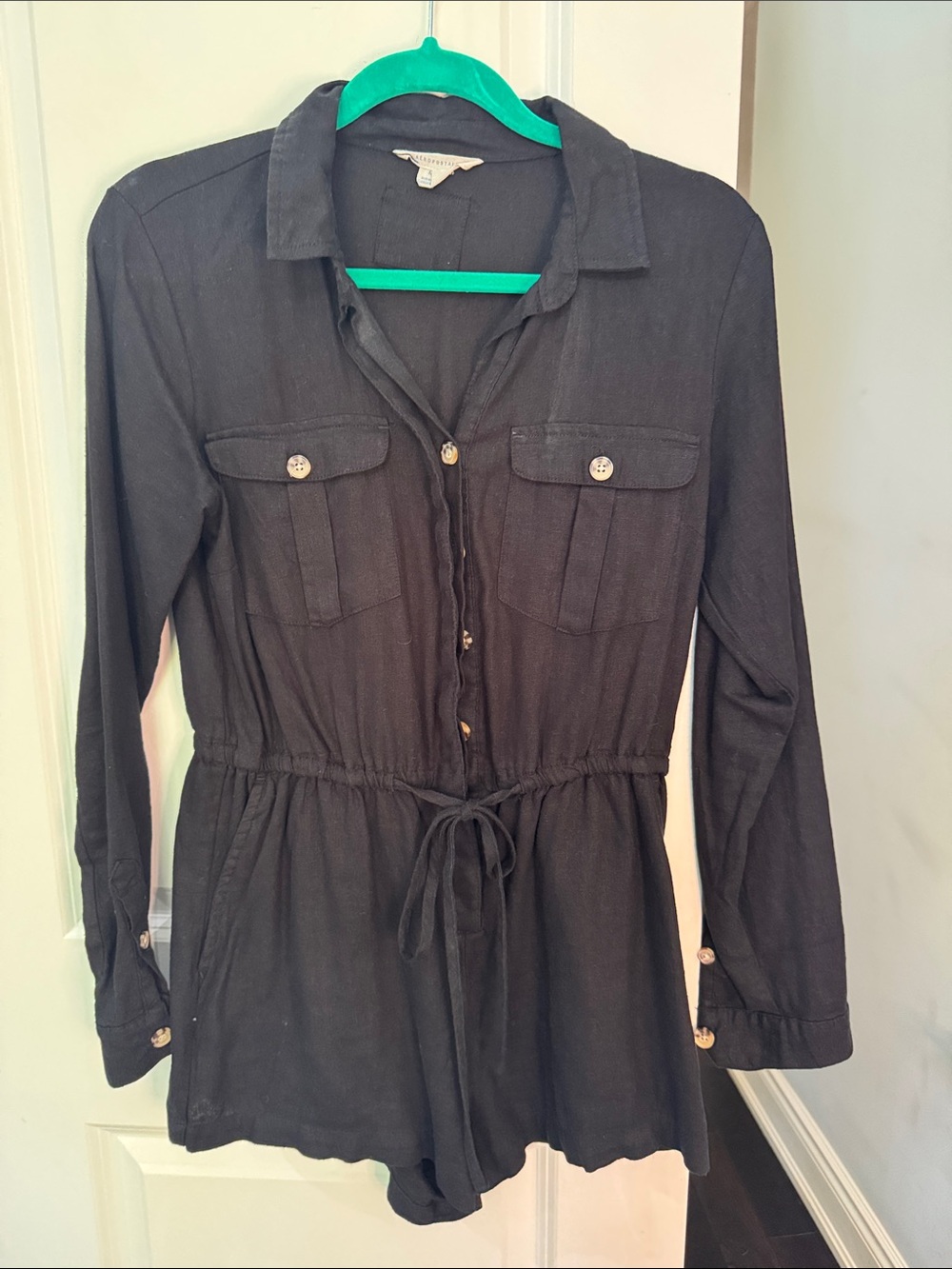 Aeropostale Black Knit Top with Crew Neck
